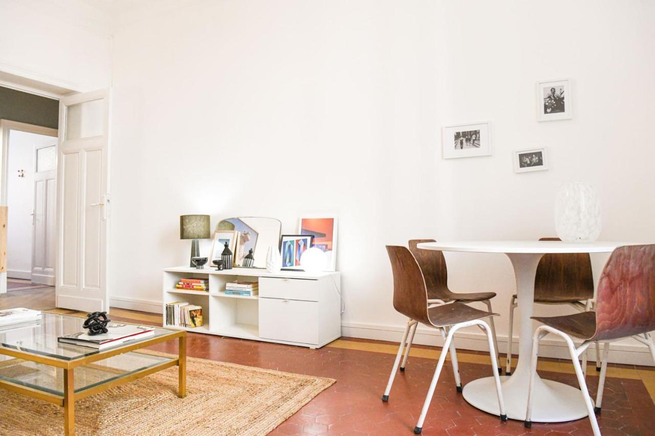 Bail Mobilite - Grand Appartement 1 Chambre Марсель Экстерьер фото